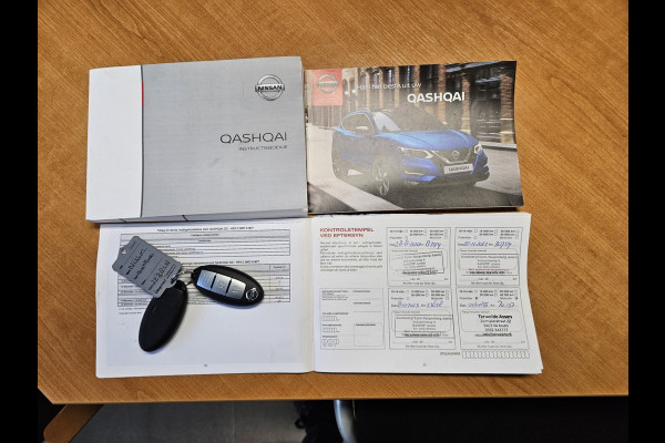 Nissan QASHQAI 1.3 DIG-T Tekna + Trekhaak! Leer! Camera! Panoramadak! 140PK! Mooie/Nette Auto!