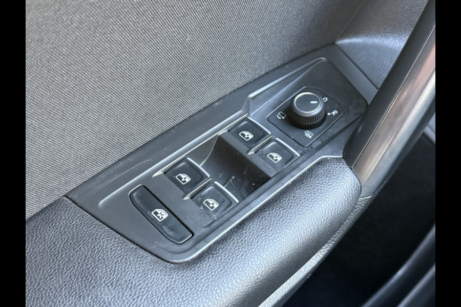 Volkswagen Tiguan Allspace 1.5 TSI Highline Business R-Line 7p. | Pano | Park Pilot | rekhaak