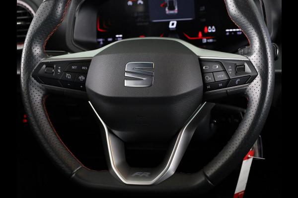 Seat Arona FR Anniversary 1.0 EcoTSI 95 pk | Led Matrix | 18 inch | Camera | Carplay | Android Auto | Zwart dak