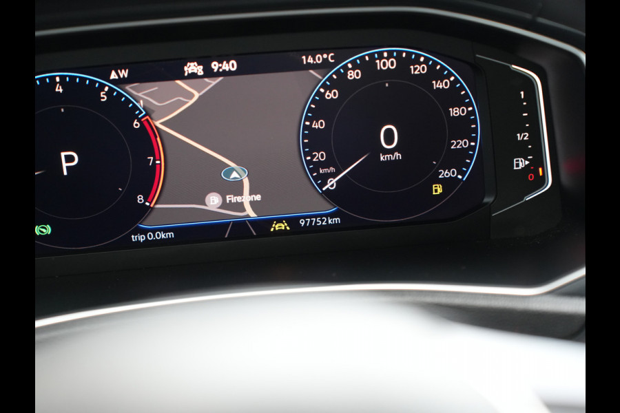 Volkswagen T-Roc 1.5 TSI Sport | Cruise control adaptief | Voorstoelen Verwarmd | Achteruitrijcamera |