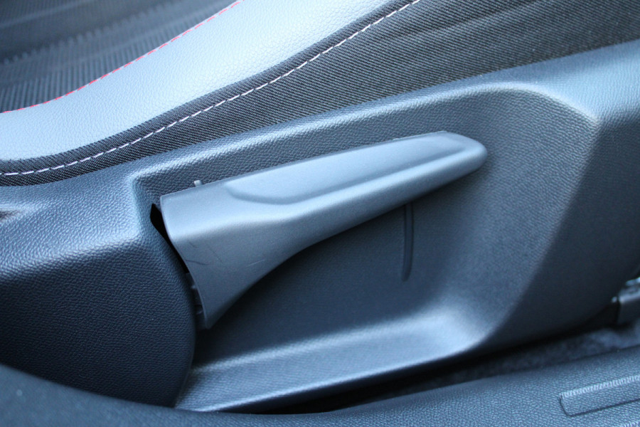 Opel Mokka-e GS Line 50-kWh 11kw bl. | Stoelverwarming | Camera | Carplay