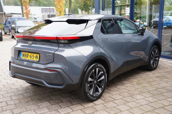 Toyota C-HR 1.8 Hybrid 140 Dynamic | Prijs rijklaar incl. 12 mnd garantie | Stoel/Stuur verwarming Camera Carplay Pdc DAB