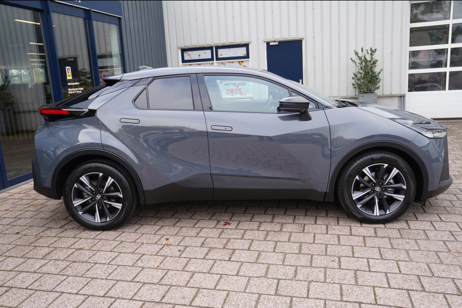Toyota C-HR 1.8 Hybrid 140 Dynamic | Prijs rijklaar incl. 12 mnd garantie | Stoel/Stuur verwarming Camera Carplay Pdc DAB