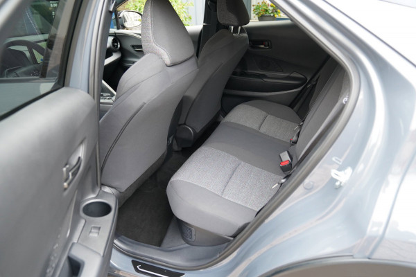 Toyota C-HR 1.8 Hybrid 140 Dynamic | Prijs rijklaar incl. 12 mnd garantie | Stoel/Stuur verwarming Camera Carplay Pdc DAB