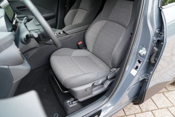 Toyota C-HR 1.8 Hybrid 140 Dynamic | Prijs rijklaar incl. 12 mnd garantie | Stoel/Stuur verwarming Camera Carplay Pdc DAB