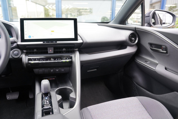 Toyota C-HR 1.8 Hybrid 140 Dynamic | Prijs rijklaar incl. 12 mnd garantie | Stoel/Stuur verwarming Camera Carplay Pdc DAB
