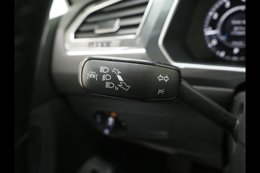 Volkswagen Tiguan Allspace 2.0 TSI 4Motion DSG | Trekhaak | Camera | Adaptive Cruise | Virtual | Stoelverwarming | Carplay
