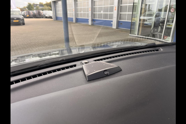 Ford Puma 1.0 EcoBoost Hybrid ST-Line X Vignale | Winterpack | LED koplampen | Trekhaak | 19 inch Lichtmetalen velgen | Adaptive Cruise Control |
