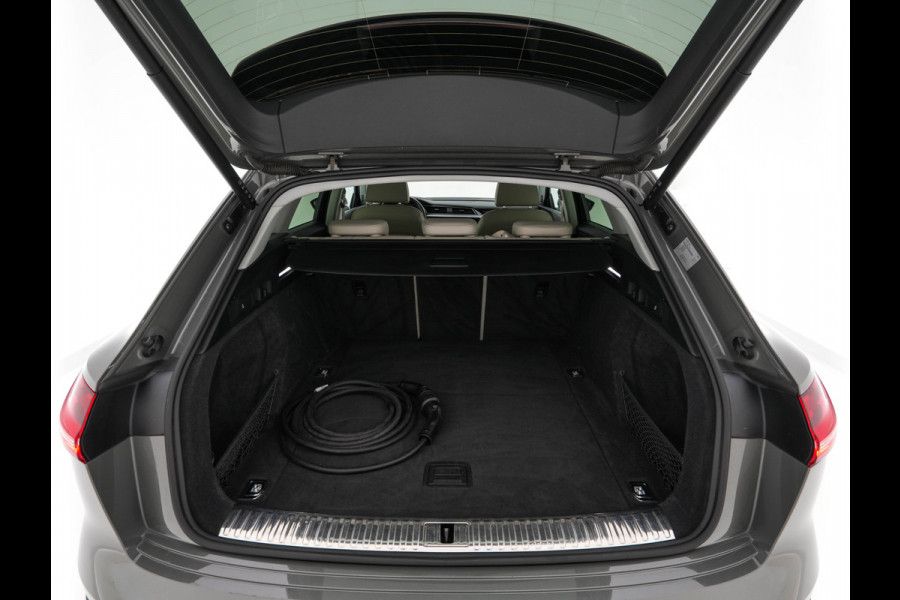 Audi Q8 e-tron 50 quattro Advanced Edition 95 kWh [3-Fase-22kW] {SoH-99%} (INCL-BTW)  Aut. *LEATHER | FULL-LED | MEMORY-PACK | ADAPTIVE-CRUISE | CAMERA | PRIVACY-GLASS | DIGI-COCKPIT | SHIFTPADDLES | DAB | AMBIENTLIGHT | TOWBAR | 20''ALU*