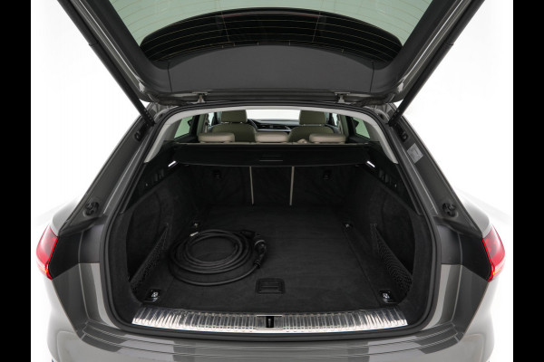Audi Q8 e-tron 50 quattro Advanced Edition 95 kWh [3-Fase-22kW] {SoH-99%} (INCL-BTW)  Aut. *LEATHER | FULL-LED | MEMORY-PACK | ADAPTIVE-CRUISE | CAMERA | PRIVACY-GLASS | DIGI-COCKPIT | SHIFTPADDLES | DAB | AMBIENTLIGHT | TOWBAR | 20''ALU*