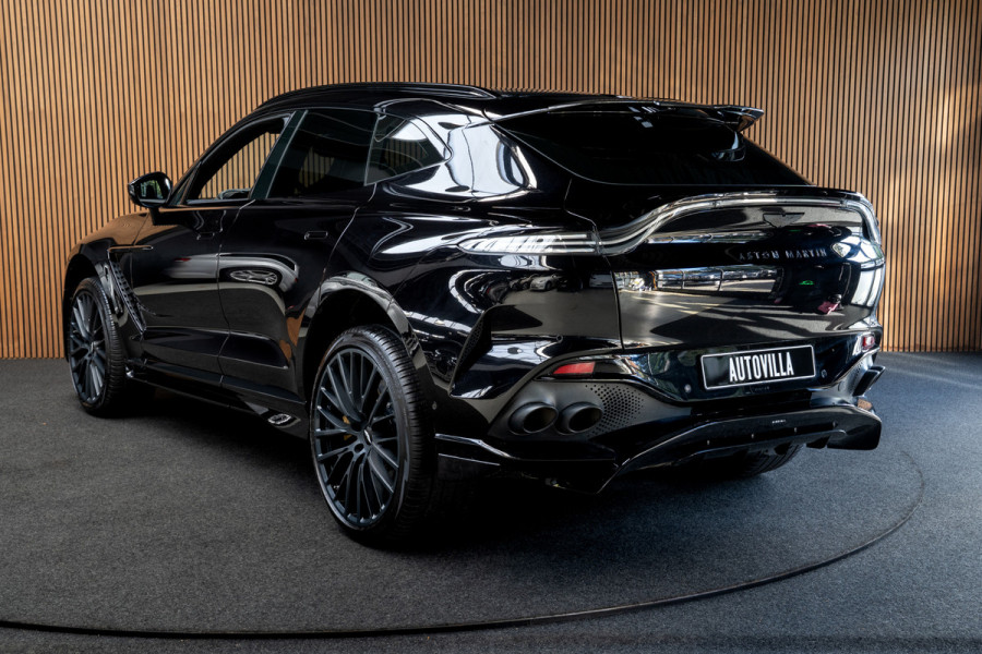 Aston Martin Dbx 4.0 V8 707 Carbon Keramisch Softclose Pano ACC PDC Keyless Entry & Go 360° Camera Stoelventilatie voor en achter Elektr. achterklep Memory seats Elektr. bedienbare trekhaak Navi Niveauregeling Stoelverwarming voor en achter 23 inch LM velgen Origineel NL auto
