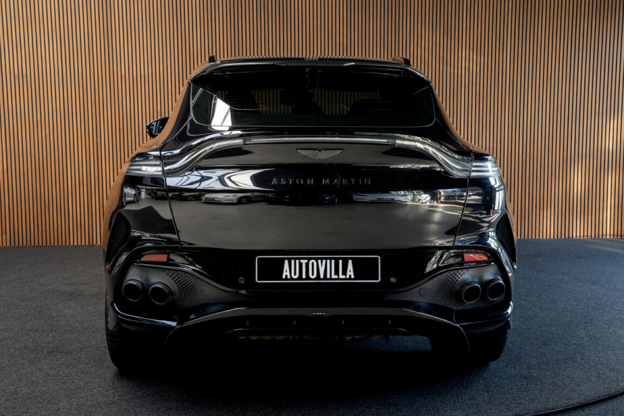 Aston Martin Dbx 4.0 V8 707 Carbon Keramisch Softclose Pano ACC PDC Keyless Entry & Go 360° Camera Stoelventilatie voor en achter Elektr. achterklep Memory seats Elektr. bedienbare trekhaak Navi Niveauregeling Stoelverwarming voor en achter 23 inch LM velgen Origineel NL auto