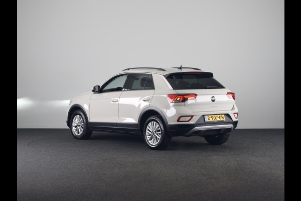 Volkswagen T-Roc 1.0 TSI Life 110 pk | Navigatie via App | Parkeersensoren (Park assist) | Adaptieve cruise control | Apple carplay / Android auto | LED koplampen | Hill hold |