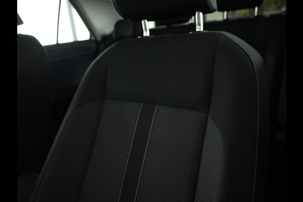 Volkswagen T-Roc 1.0 TSI Life 110 pk | Navigatie via App | Parkeersensoren (Park assist) | Adaptieve cruise control | Apple carplay / Android auto | LED koplampen | Hill hold |