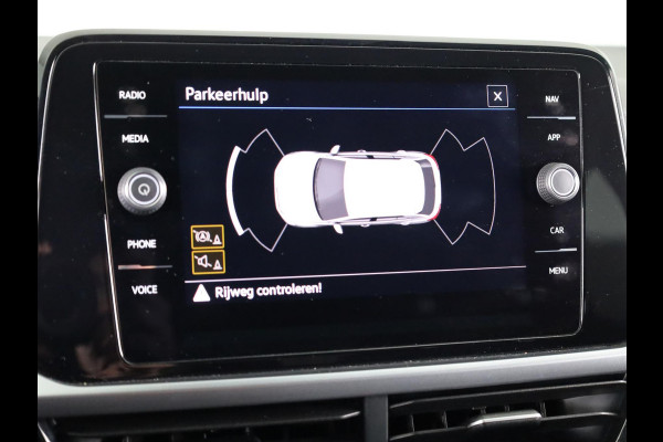 Volkswagen T-Roc 1.0 TSI Life 110 pk | Navigatie via App | Parkeersensoren (Park assist) | Adaptieve cruise control | Apple carplay / Android auto | LED koplampen | Hill hold |