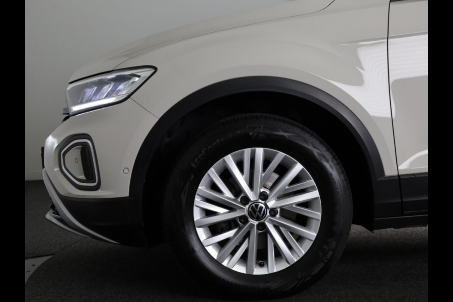 Volkswagen T-Roc 1.0 TSI Life 110 pk | Navigatie via App | Parkeersensoren (Park assist) | Adaptieve cruise control | Apple carplay / Android auto | LED koplampen | Hill hold |