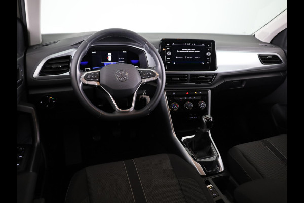 Volkswagen T-Roc 1.0 TSI Life 110 pk | Navigatie via App | Parkeersensoren (Park assist) | Adaptieve cruise control | Apple carplay / Android auto | LED koplampen | Hill hold |
