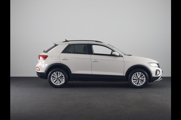 Volkswagen T-Roc 1.0 TSI Life 110 pk | Navigatie via App | Parkeersensoren (Park assist) | Adaptieve cruise control | Apple carplay / Android auto | LED koplampen | Hill hold |