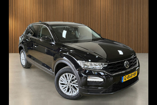 Volkswagen T-Roc 1.5 TSI Sport | Sensoren | Automaat | Stoelverwarming | Cruise