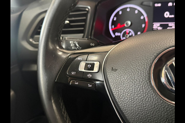 Volkswagen T-Roc 1.5 TSI Sport | Sensoren | Automaat | Stoelverwarming | Cruise