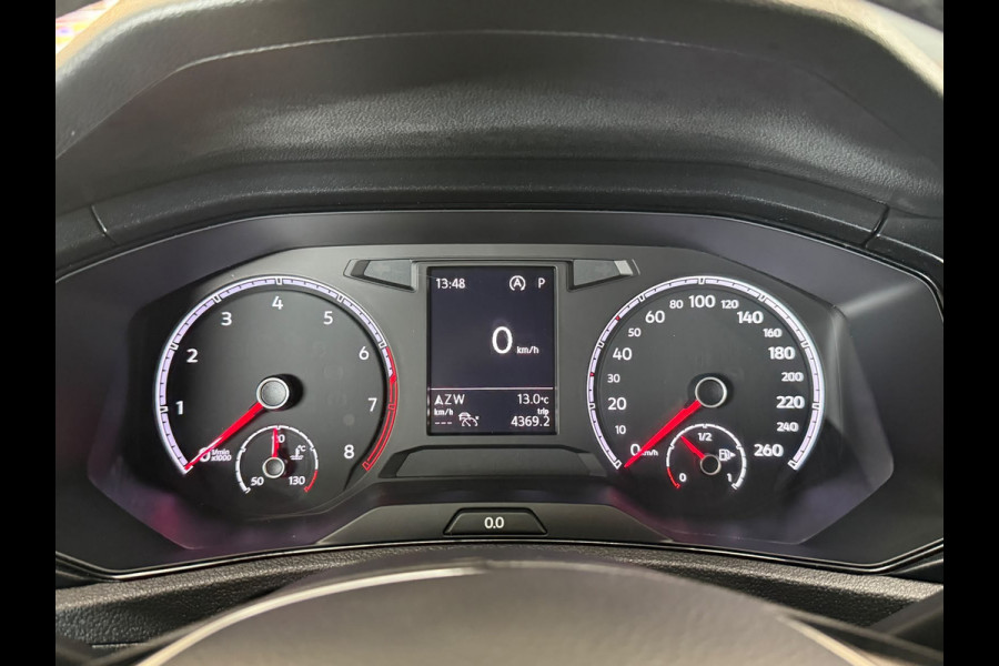 Volkswagen T-Roc 1.5 TSI Sport | Sensoren | Automaat | Stoelverwarming | Cruise