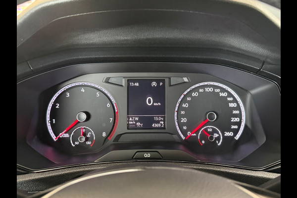 Volkswagen T-Roc 1.5 TSI Sport | Sensoren | Automaat | Stoelverwarming | Cruise