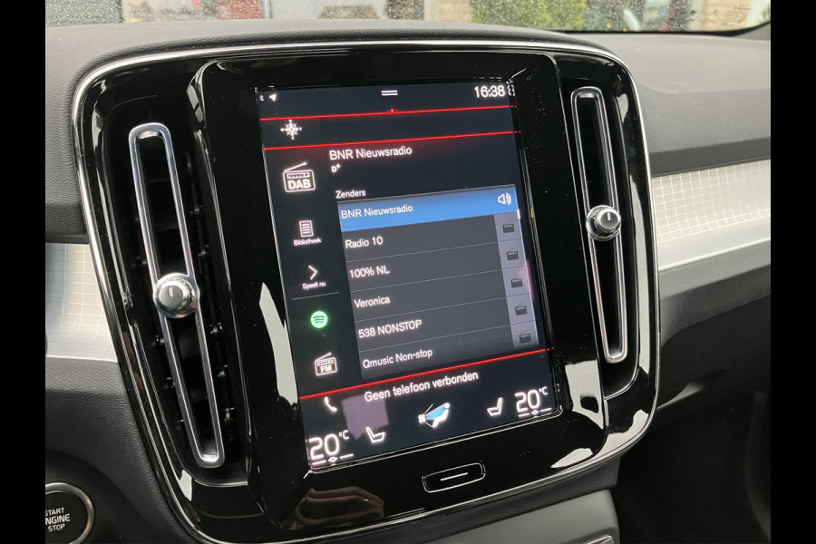 Volvo XC40 1.5 T4 Plug-in hybrid Core Bright | WinterPack | Camera | NAP