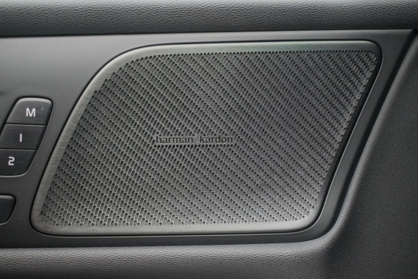 Volvo S60 2.0 B3 R-Design Black Pack NL-auto [ Massage Stoelkoeling/verwarming Harman-Kardon Nappa Memory Pilot Assist DAB ]