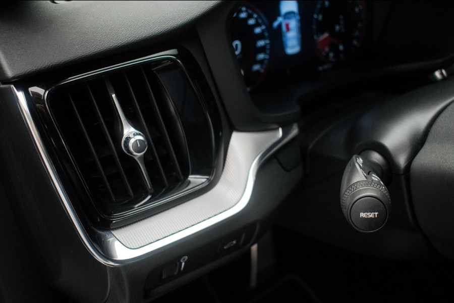 Volvo S60 2.0 B3 R-Design Black Pack NL-auto [ Massage Stoelkoeling/verwarming Harman-Kardon Nappa Memory Pilot Assist DAB ]
