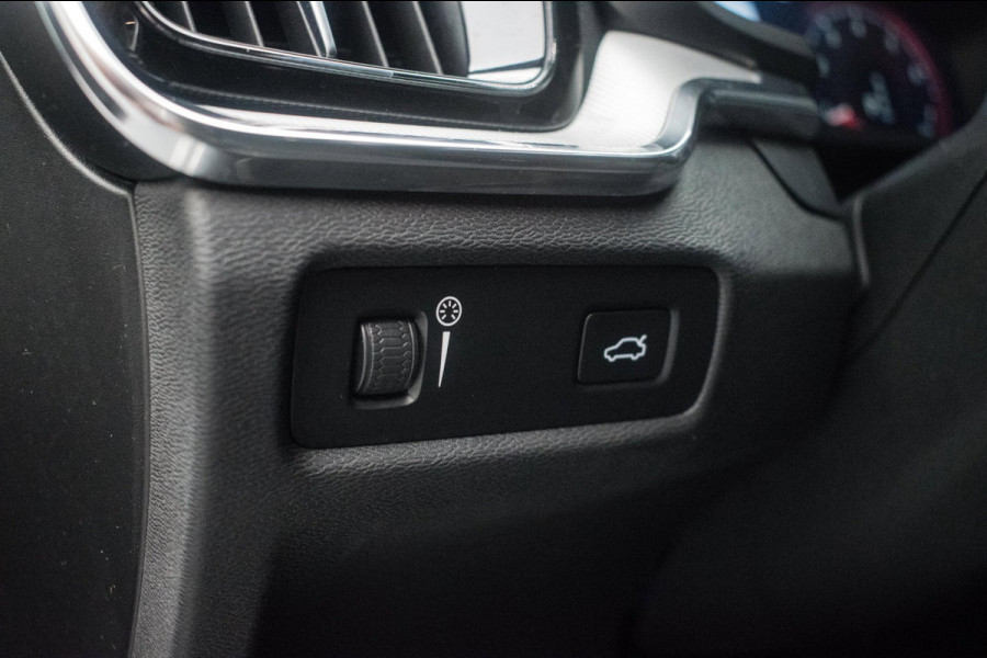 Volvo S60 2.0 B3 R-Design Black Pack NL-auto [ Massage Stoelkoeling/verwarming Harman-Kardon Nappa Memory Pilot Assist DAB ]