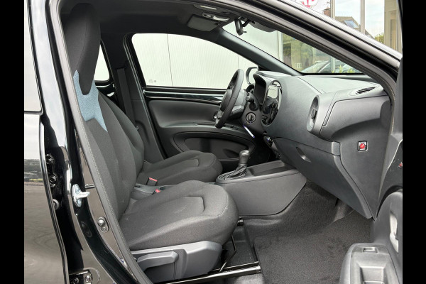 Toyota Aygo X Hybrid 116PK Active Automaat Nieuw uit voorraad! Camera/Stoelverwarming/Adapt.Cruise/ Carplay-Android
