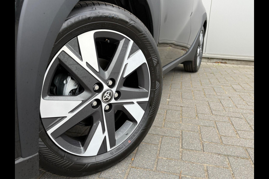 Toyota Aygo X Hybrid 116PK Active Automaat Nieuw uit voorraad! Camera/Stoelverwarming/Adapt.Cruise/ Carplay-Android
