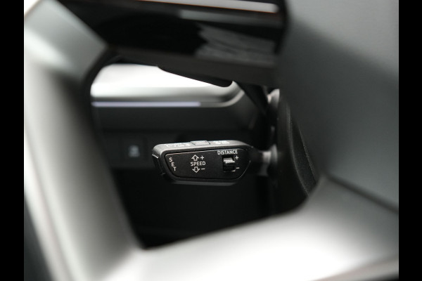Audi Q4 e-tron 40 Edition 77 kWh 204pk Dealer O.H. | SOH 95,7% | Adaptive Cruise | Head Up | Camera | Sportstoelen Memory & Verwarmd | Stuur Verwarmd | Apple Carplay | Navigatie | DAB | 19"L.M |