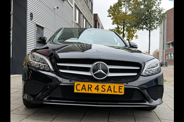 Mercedes-Benz C-Klasse 160 Sport Edition AUTOMAAT I Navigatie / Apple CarPlay I Sport interieur I Stoel verwarming I LED I PDC ..