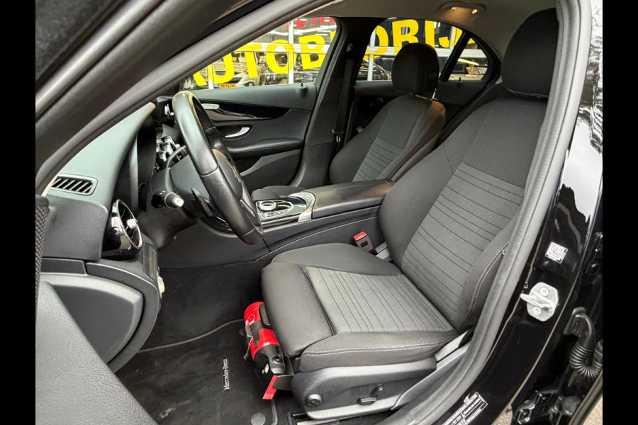 Mercedes-Benz C-Klasse 160 Sport Edition AUTOMAAT I Navigatie / Apple CarPlay I Sport interieur I Stoel verwarming I LED I PDC ..