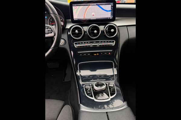 Mercedes-Benz C-Klasse 160 Sport Edition AUTOMAAT I Navigatie / Apple CarPlay I Sport interieur I Stoel verwarming I LED I PDC ..