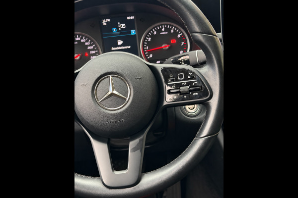 Mercedes-Benz C-Klasse 160 Sport Edition AUTOMAAT I Navigatie / Apple CarPlay I Sport interieur I Stoel verwarming I LED I PDC ..