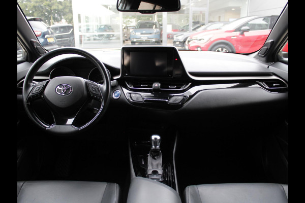Toyota C-HR 1.8 Hybrid Bi-Tone | TREKHAAK | LED KOPLAMPEN | STUUR & STOELVERWARMING |
