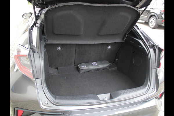 Toyota C-HR 1.8 Hybrid Bi-Tone | TREKHAAK | LED KOPLAMPEN | STUUR & STOELVERWARMING |