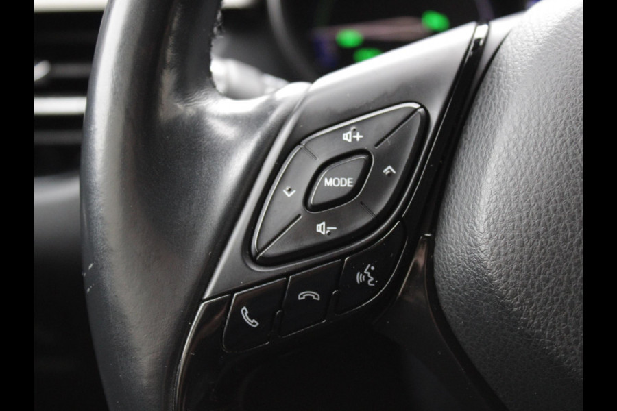 Toyota C-HR 1.8 Hybrid Bi-Tone | TREKHAAK | LED KOPLAMPEN | STUUR & STOELVERWARMING |