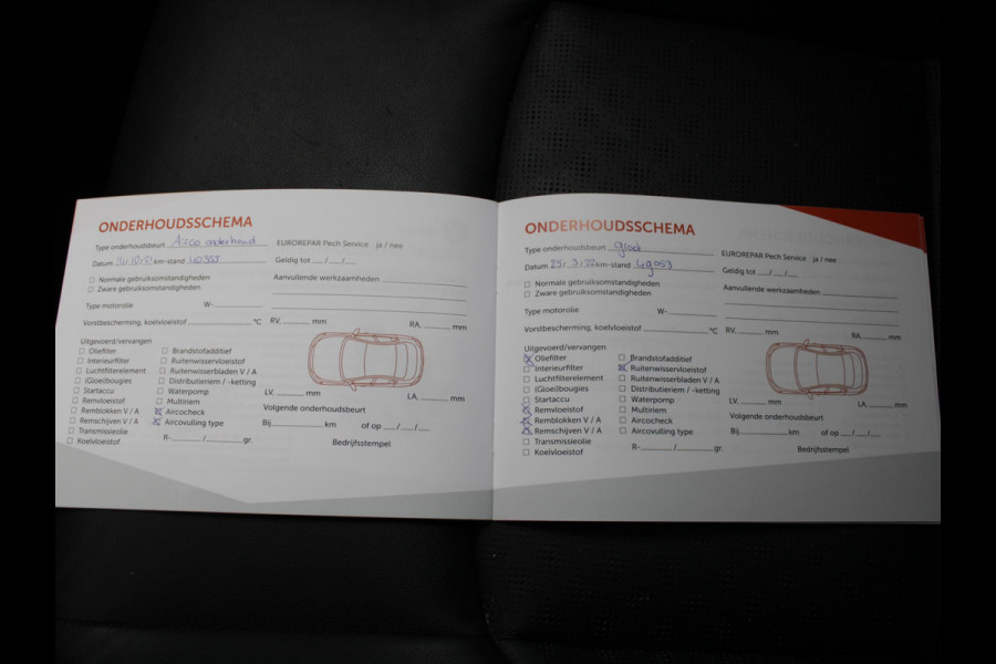 Toyota C-HR 1.8 Hybrid Bi-Tone | TREKHAAK | LED KOPLAMPEN | STUUR & STOELVERWARMING |