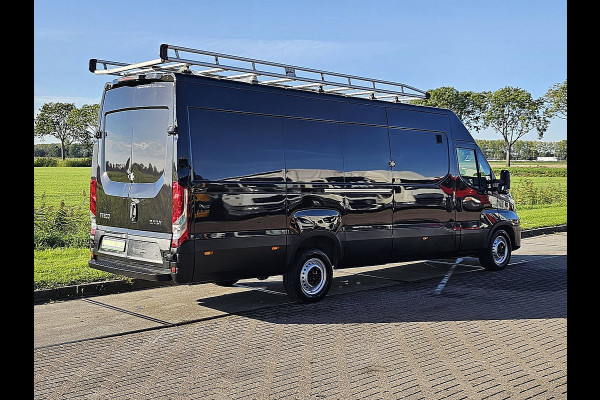 Iveco Daily 35S14V 2.3 410 L4H2 Cruise control, Airco, Carplay, Navi, Camera, Climate control, Led