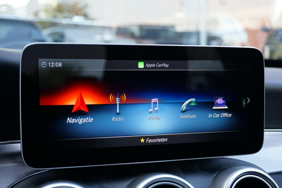 Mercedes-Benz C-Klasse 180 Business Solution AMG + CAMERA / LEDER / MULTIBEAM LED / DODEHOEK