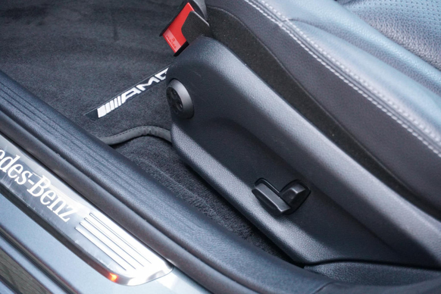 Mercedes-Benz C-Klasse 180 Business Solution AMG + CAMERA / LEDER / MULTIBEAM LED / DODEHOEK