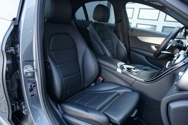 Mercedes-Benz C-Klasse 180 Business Solution AMG + CAMERA / LEDER / MULTIBEAM LED / DODEHOEK