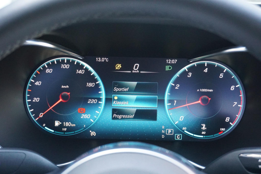 Mercedes-Benz C-Klasse 180 Business Solution AMG + CAMERA / LEDER / MULTIBEAM LED / DODEHOEK