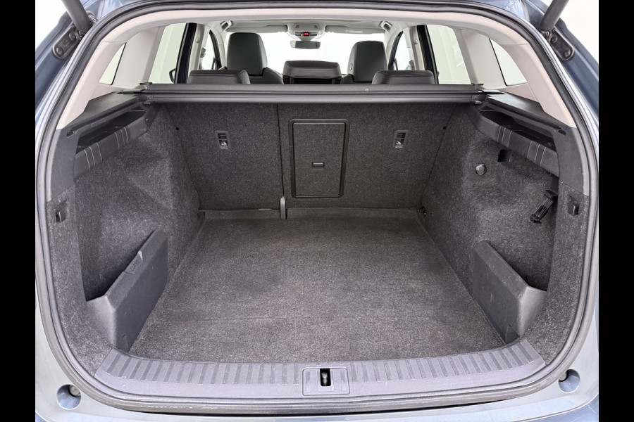 Škoda ENYAQ iV 80 204PK SOH 90% Panoramadak Adap.Cruise Warmtepomp 3-Zone Ecc Stuur+Stoelverwarming Camera Assistentie Pakket Plus Comfort Plus Lmv 20" Apple Carplay Android Auto Draadloze telefoonlader Elek.Achterklep Privacy Glas Dealeronderhouden 1e Eigenaar