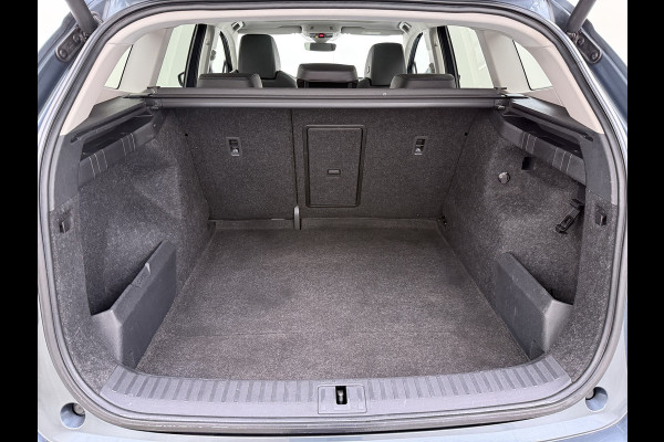 Škoda ENYAQ iV 80 204PK SOH 90% Panoramadak Adap.Cruise Warmtepomp 3-Zone Ecc Stuur+Stoelverwarming Camera Assistentie Pakket Plus Comfort Plus Lmv 20" Apple Carplay Android Auto Draadloze telefoonlader Elek.Achterklep Privacy Glas Dealeronderhouden 1e Eigenaar