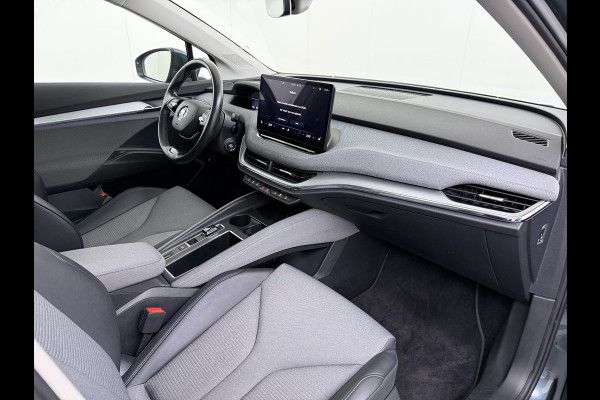 Škoda ENYAQ iV 80 204PK SOH 90% Panoramadak Adap.Cruise Warmtepomp 3-Zone Ecc Stuur+Stoelverwarming Camera Assistentie Pakket Plus Comfort Plus Lmv 20" Apple Carplay Android Auto Draadloze telefoonlader Elek.Achterklep Privacy Glas Dealeronderhouden 1e Eigenaar