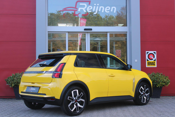Renault 5 COMFORT RANGE TECHNO 150PK 52 kWh *NIEUWE AUTO!* | PACK WINTER TECHNO: (ELEKTRISCH VERWARMBARE VOORSTOELEN, ELEKTRISCH VERWARMBAAR STUURWIEL, BESTUUDERSSTOEL MET ELEKTRSCH VERSTELBARE LENDESTEUN, IN HOOGTE VERSTELBARE PASSAGIERSSTOEL) | LICHTMETALEN VELGEN 18" | ADAPTIVE CRUISE CONTROL | FULL LED KOPLAMPEN MET FRANSE VLAG | ELEKTRTISCH INKLABARE EN VERWARMBARE BUITENSPIEGELS | ACHTERUITRIJ CAMERA | SFEER VERLICHTING | GOOGLE MAPS NAVIGATIE | DRAADLOZE TELEFOONLADER | PRIVACY GLASS | 100KW SNELLAAD FUNCTIE | DRAADLOZE APPLE CARPLAY/ANDROID AUTO | DAB+ RADIO | SFEER VERL